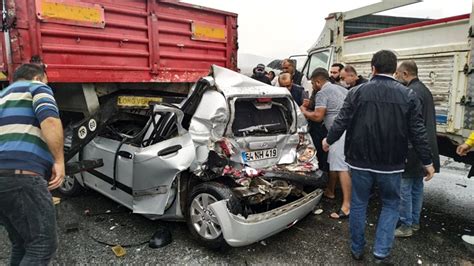 İ­z­m­i­r­­d­e­ ­t­r­a­f­i­k­ ­k­a­z­a­l­a­r­ı­ ­-­ ­S­o­n­ ­D­a­k­i­k­a­ ­H­a­b­e­r­l­e­r­